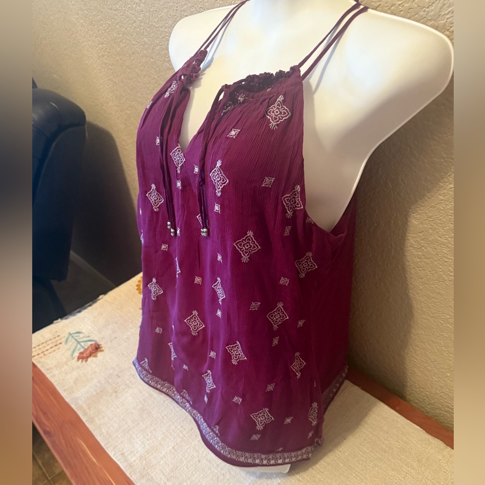 White House Black Market Red and Purple Relaxed Camisole - Picture 7 of 14